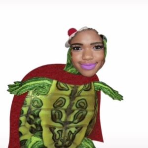 Meet your Posher, Naomi